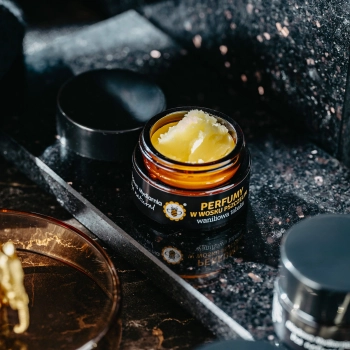 Perfumy w wosku pszczelim WANILIOWA TABAKA | Miodowa Mydlarnia